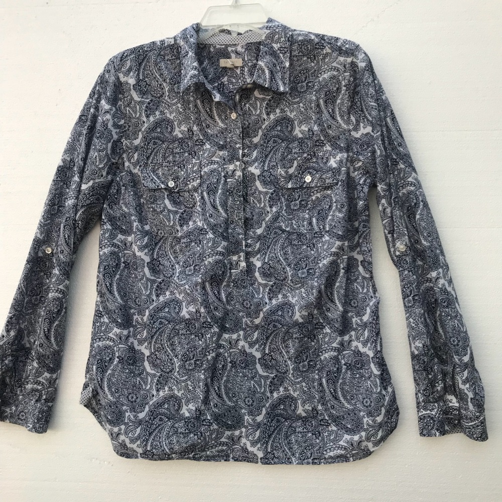 Talbots szM navy paisley on white  pull over shirt